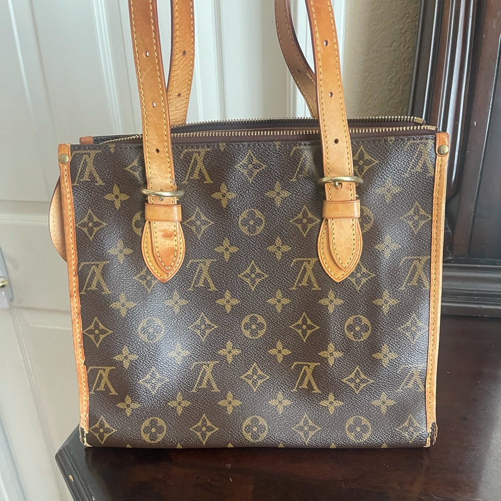 Louis Vuitton authentic